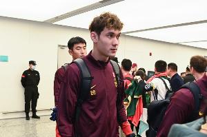 新鹏城跟队：拜合拉木是要离队了，他加盟蓉城后回家更方便了