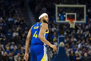 打得够坚决！穆迪半场7中3拿到10分2助3断1帽