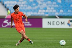 李镇全谈U23亚洲杯决赛：好像别人踢的足球跟我们不是同一种