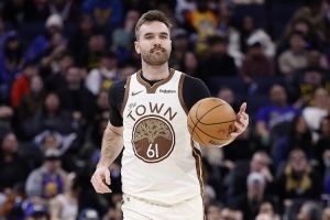 临危受命！斯潘塞近三战场均17分6助 投篮命中率56% 三分45%