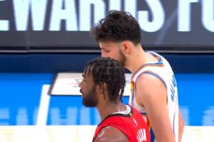 伊森向切特“抱怨”：我一双KD鞋都没搞到 我还是他队友呢