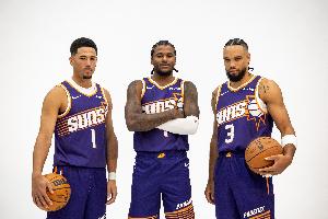 阵容齐整！太阳官方：布克和杰伦·格林今天都能够出战76人