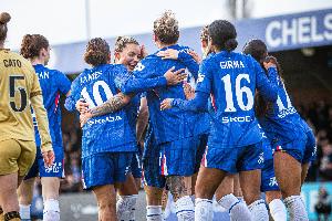 邮报：引援不利阵容不足并落后曼城，导致切尔西女足主管格林离职